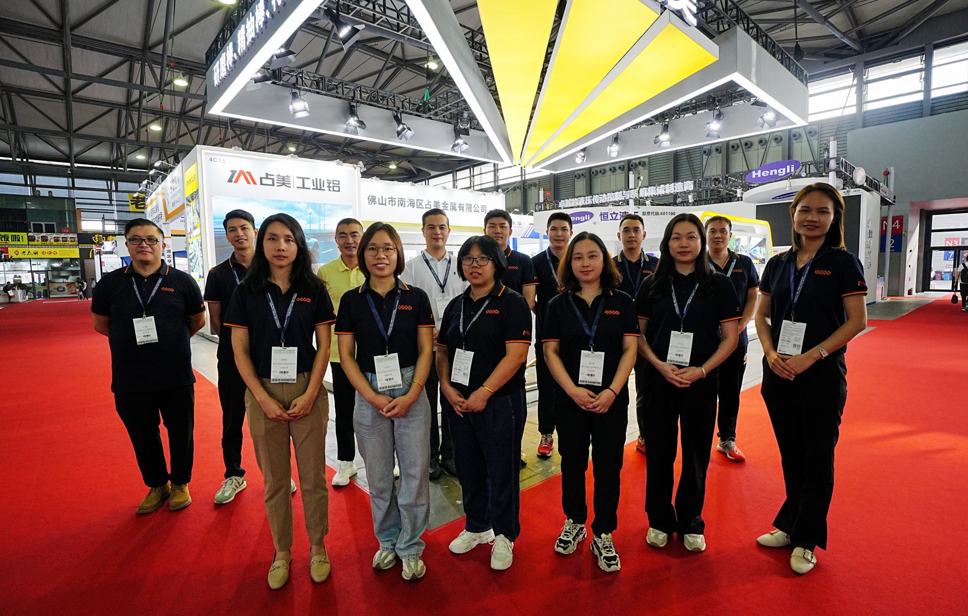 圓滿(mǎn)落幕，步履不?！济澜饘匍W耀ALUMINIUM 2024